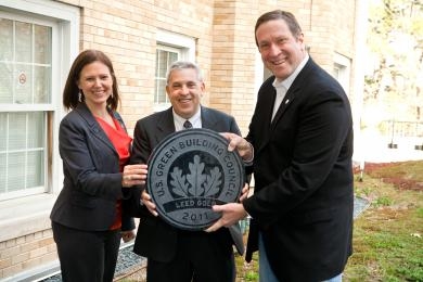 Rick Fedrizzi, President, CEO and Founding Chairman of the U.S. Green Building Council (USGBC) (right) with Kristie Mahoney, director of facilities (FACS) and Alan Mathios, dean of Human Ecology (HUMEC).