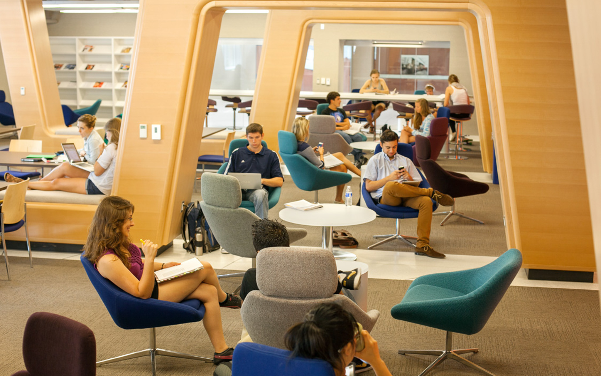 Students working in the Marriott Student Learning Center